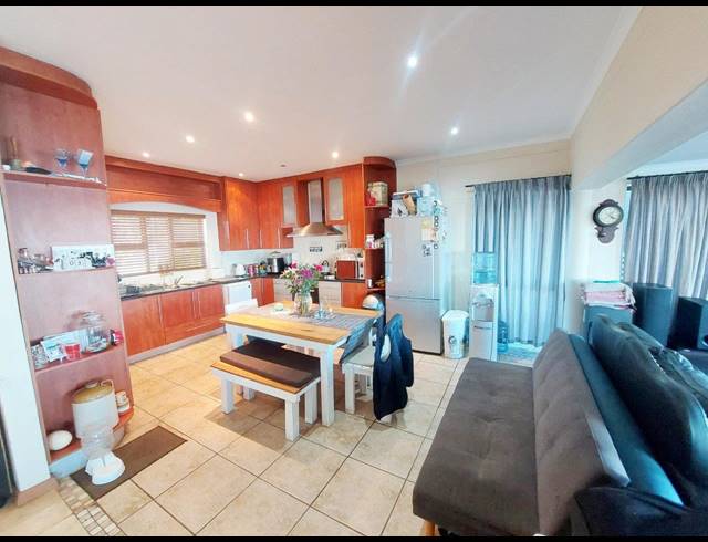 3 BEDROOM HOUSE RENTED IN BLUEWATER BAY